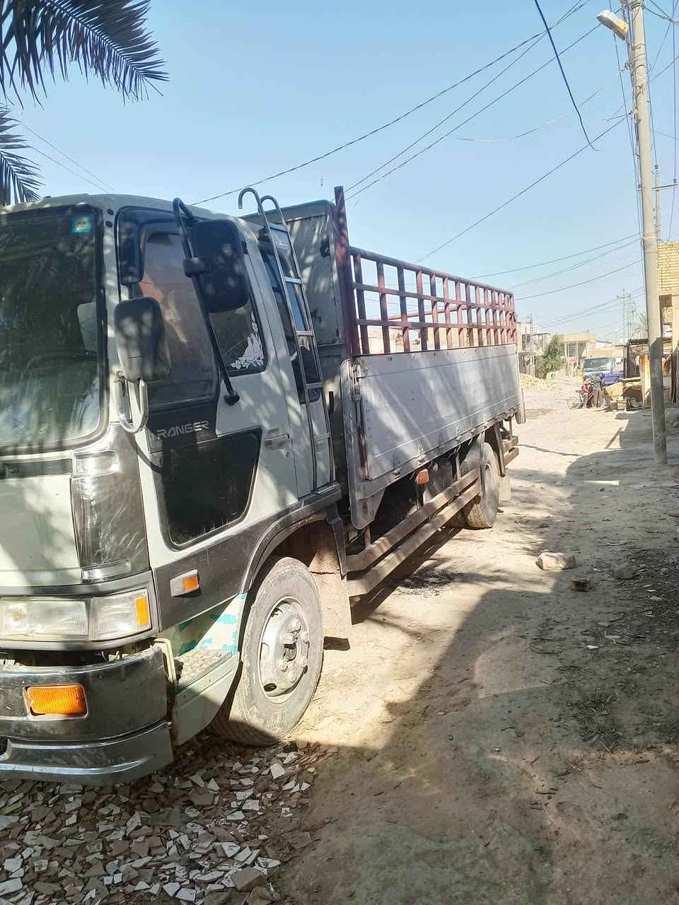 طول ٥ وربع اصلي محرك ٧٠ عادي السعر ١٣٥ وبيها مجال
ملاحظه #مكلف_بالنشر رقم صاحب السيارة ***********
