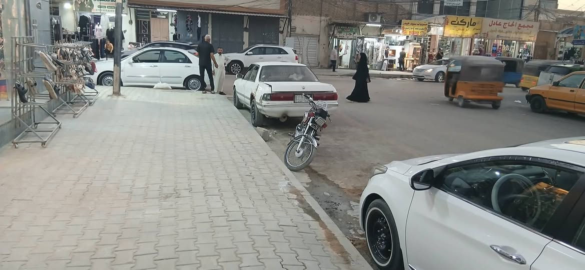 سلام عليكم محل البسه نسائي للبيع مع كافت المحتويات .لي الستفسار  ***********
العنوان شهداء سيف سعد  قرب ازياء دبي .... فرع ابو جواد الوكيل
