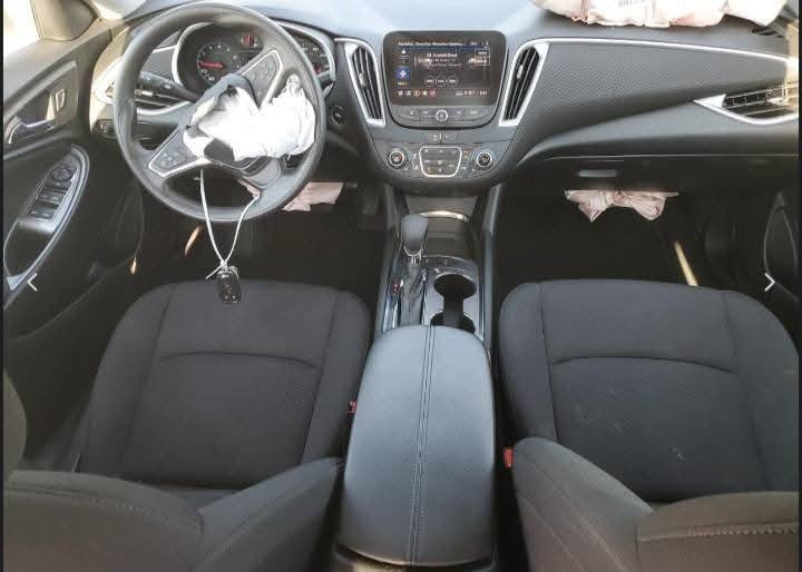 السلام عليكم ماليبو مديل 2023
السعر 130وبيها مجال 

حادثه مال امريكا فقط دعاميه أماميه

وبالعراق تعورت باب خلفيه وبدلته فقط

كير مكينه كفاله حداديه جديده 
 فوال مواصفات عده الفتحه 
تشغيل عن بعد تحكمات  كشن كهربائي  
مواصفاته معروفه ماشيه48 
سياره جديده ناعمه وتخبل مابيه اي نقص جاهزه من كلشي الله شاهد 

العنوان حله الكفل 
***********
