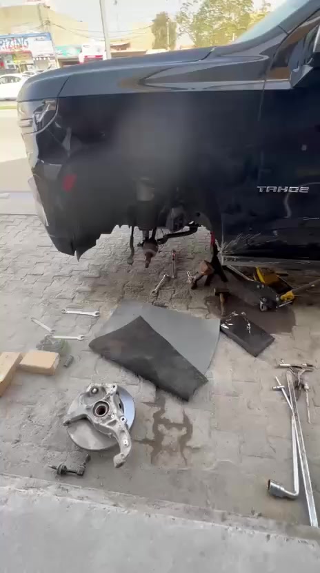 سلام عليكم شلونكم العزاز فيتر حداد كافت انواع السيارات المريكيه (جارجر /اوبامه /جيب/يوكن /تاهو/ شيروكي /دورنكو/جيب بزون/جيب رنكد/جيب كومباس/c200/دارت /ماليبو/انباله/كروز/اكونكس/تيران/بلايزر/ترل بلايسر/اكاديه/ترافلس) يتوفر لدينا كافت المحركات وكل المديلات موقعنه النجف الشرف سايدين العلوه مجاور كراج بغداد اول محل على ايدك اليمنه من صوب باب لخروج مال كراج بغداد *********** وين ما تعطل بل شارع هم اجيك
