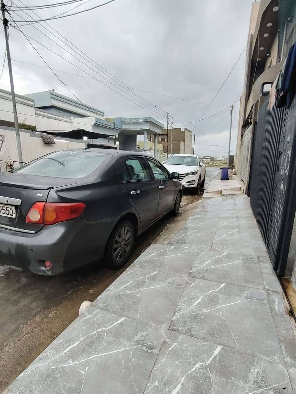 كورلا ٢٠١٠ ضرر جامرلغ وبونيد سعر ١٠٠$وبيها مجال ***********
