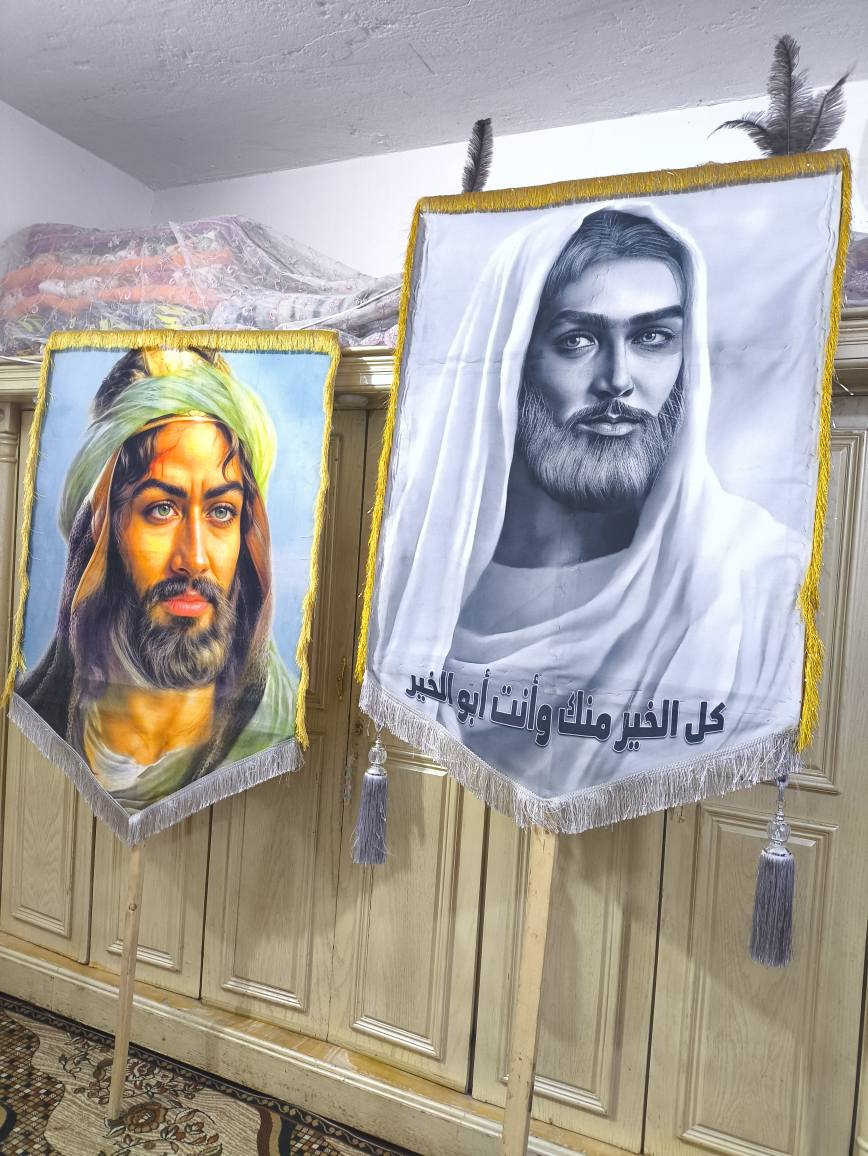 سلام عليكم 
صور الايمه (ع)
صوره الامام الحسين متر ونص ارتفاع متر عرض
صوره الامام العباس متر بمتر 
سعر الوحد50 هنه وكراكيشهن واطاراتهن كاملات 
***********ميسان قرب الساعه عمارة, ميسان
