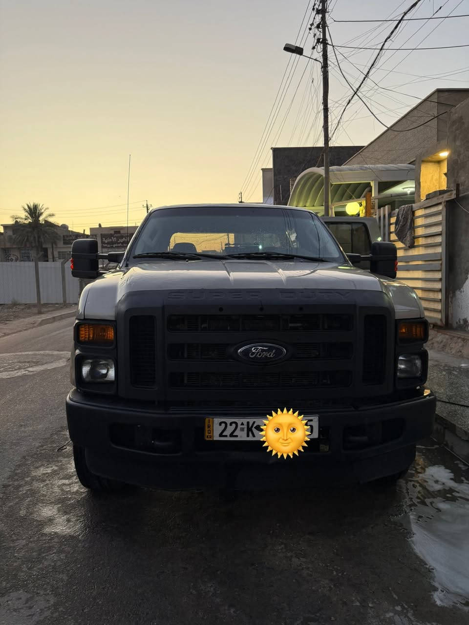 السلام عليكم فورد سوبر ديوتي ماكو بهيج سعر
اف 350 سوبر ديوتي
بانزين 10 سلندر 
ماشيه 114 الف كم
بعدها على وضع الشركة 
تبريد تدفئه
منظومة غاز 100 لتر 
ادامة كاملة نوزل بلك مجول 
عبوه فيت بم 
شاشة كار بلي 
رقم اربيل  اصولي بأسمي 
هزه جديد 
براد جديد 
رقم جديد 
السعر 100 قفل من الاخير
العنوان بغداد البياع
***********
