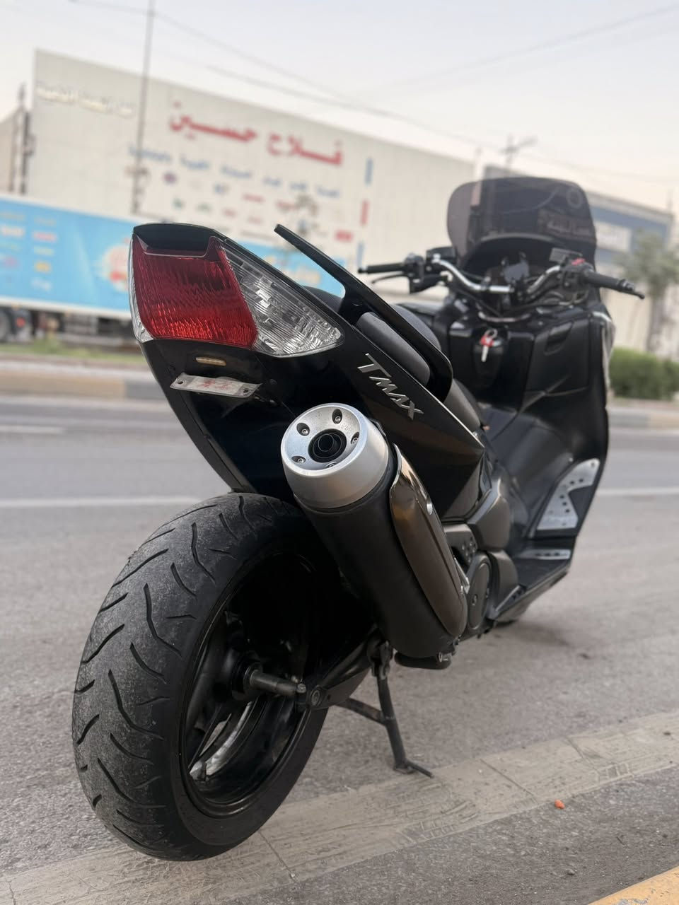 TMAX 2011
يا الله سلام عليكم
دراجه تي ماكس 2011 
الون اسود كفاله
نازله من معرض محلات كلشي وكلاشي للتجارة العامة قبل فتره الدراجه جديده كلش ضالمتها الصور 
ماشيه 40 الف 
سويجين برغي نقص ما بيها الدراجه تجنن
ومكفوله كفاله من مكينه ومن كفر شرط قطره صبغ مبيها
مكاني بغداد الامين الثانيه
الاستفسار ***********
