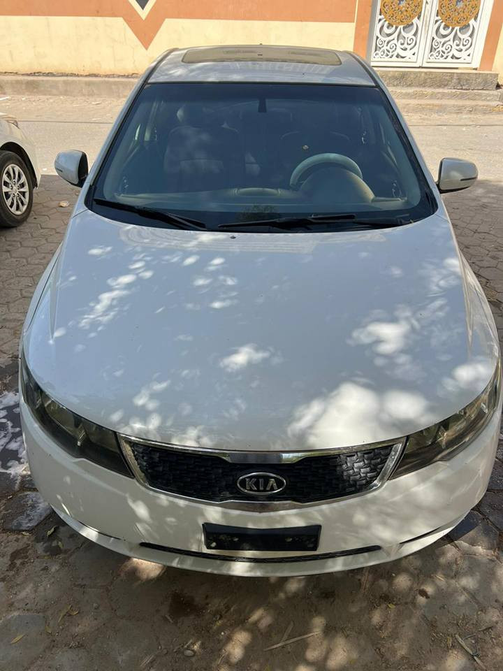 ‎سلام عليكم سيراتو مديل ١٣ بيها قطعتين 
فتحه بصمه 
ويل ١٧ 
حساسات 
شفتات ستيرن 
مري شفط 
مكانها نجف‎ النجف, العراق


**إذا كنت صاحب هذا الإعلان وتريد حذفه لأي سبب، رجاءا أرسل رسالة إلى الدعم الفني**