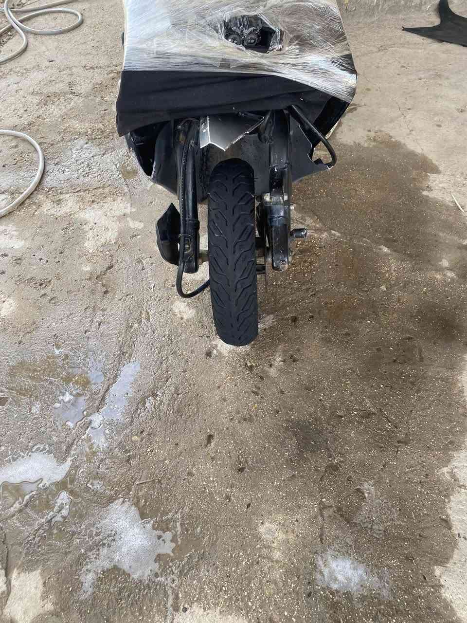 السلام عليكم ورحمة الله وبركاته دراجه للبيع هونده نقصه كفرات بس دراجه مكينه خرسه محرك مفتوح شلع معدل سلف هندر كهربايات شغال دراجه السعر ٣٠٠ وبيه مجال تعال خاص وبيك خير ودلل مكاني بغداد الحسنييه


**إذا كنت صاحب هذا الإعلان وتريد حذفه لأي سبب، رجاءا أرسل رسالة إلى الدعم الفني**