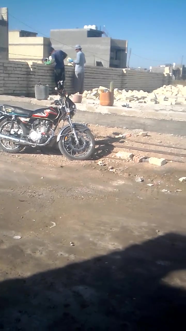 يشتغل الميه قاطع 35 هيكل عظم معرفه 40 رباه سقف وبالقصد 45 على شكل دفعات العنوان الشعله الشرق خشب كله جديد ***********
