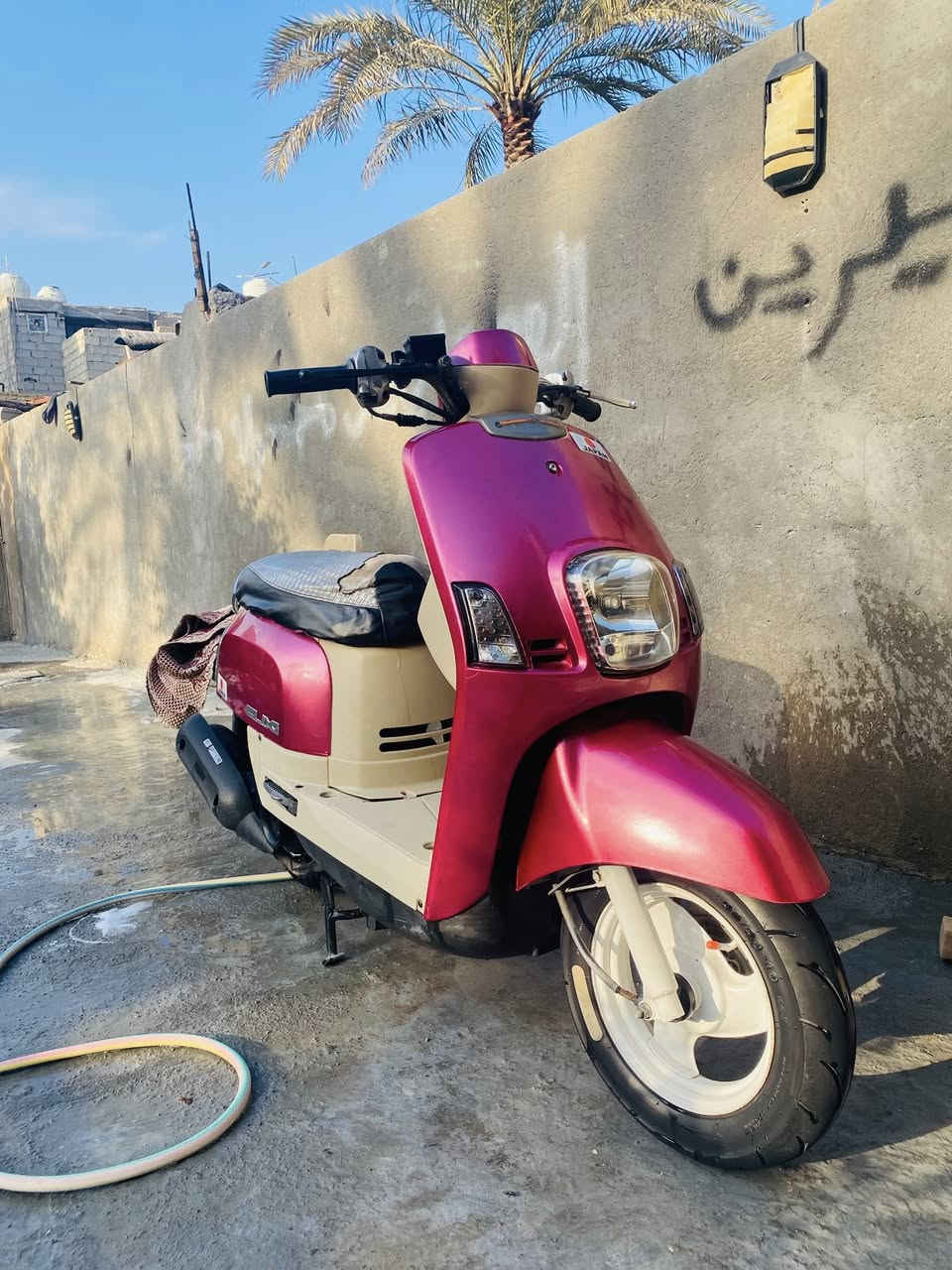 سلام عليكم ماكس بوليسي للبيع موديل 2008كابريتر  العنوان كربلاء *********** السعر خاص
