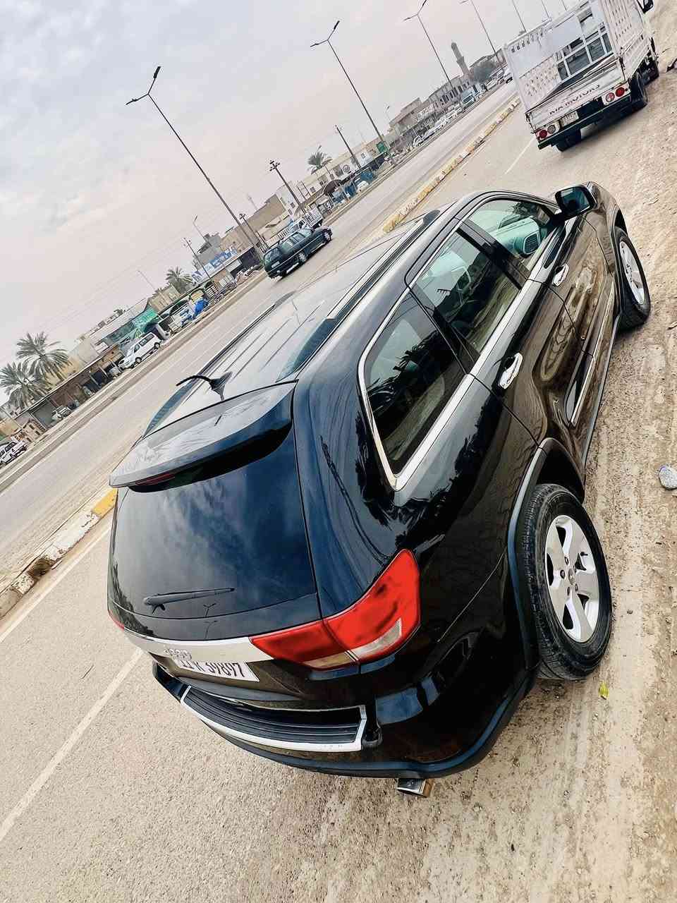 لاريدو شيروكي موديل 13 فول مواصفات وراد امريكي بدون ضرر ولا صبغ رقم بغداد باسمي 173 
***********
