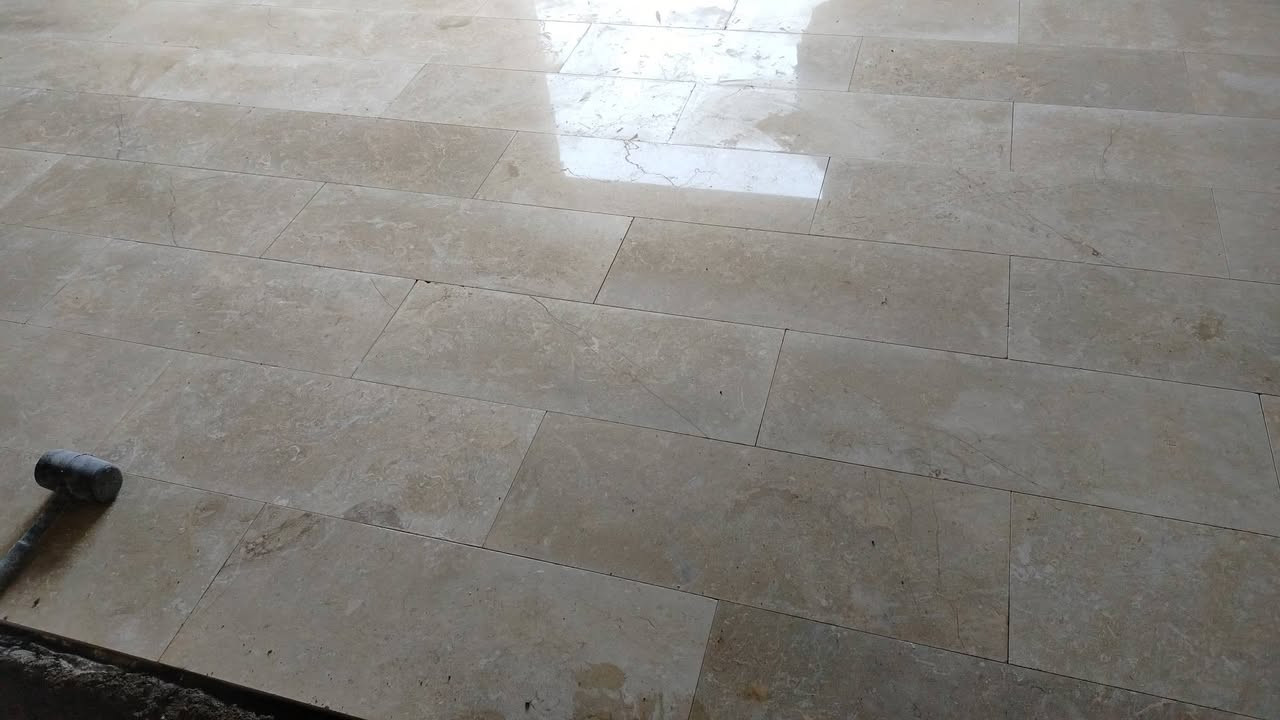 اسطه ارضيات بورسلين كاشي مرمر متفرق حالين 
***********
***********
