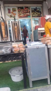 مطعم للبيع • شارع حنون • مقابل ابو جلال