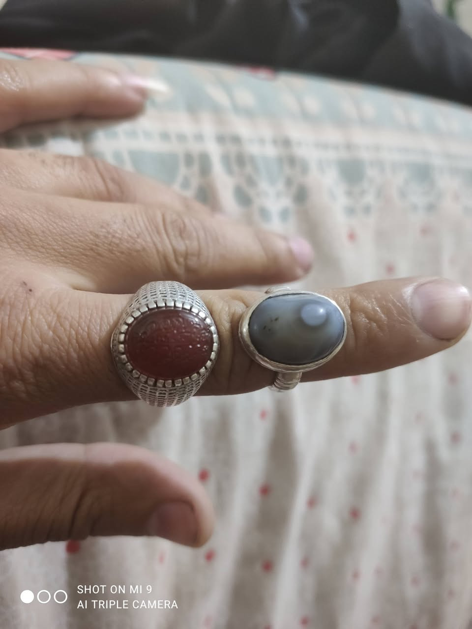 عقيق يماني مخطوط السعر ٣٠ 
سليماني محبه وعطف السعر ٣٠
 الناصريه مركز ماعندي توصيل
الشراي يتصل ***********
