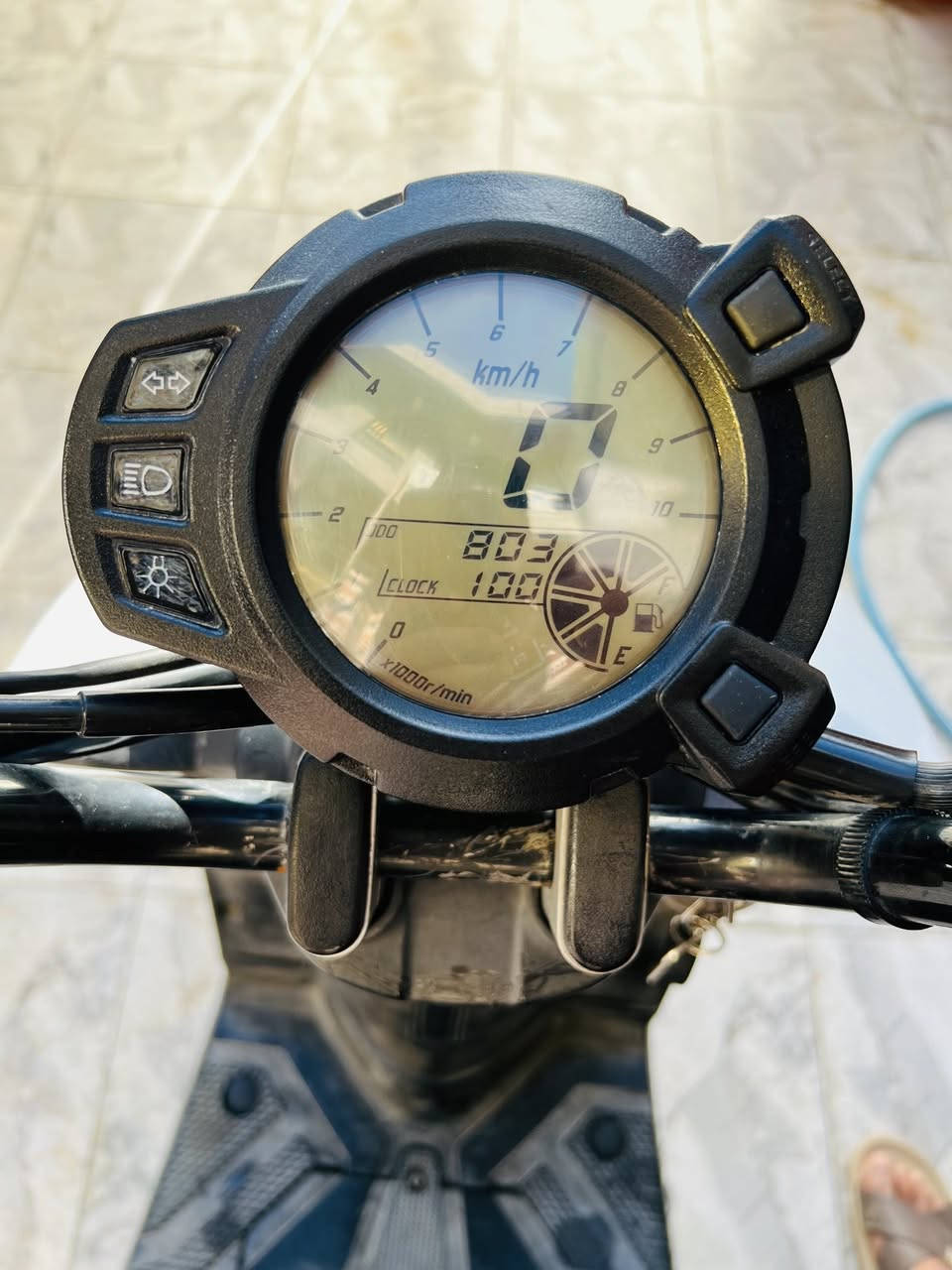 سكنس جبلي 
دراجه مكفوله برغي مامفتوح 
كفرات ختم واحد ويه المكينه
لايت زنون دهن امزويل بانزين محسن دراجه 
مكان بابل حله ***********
