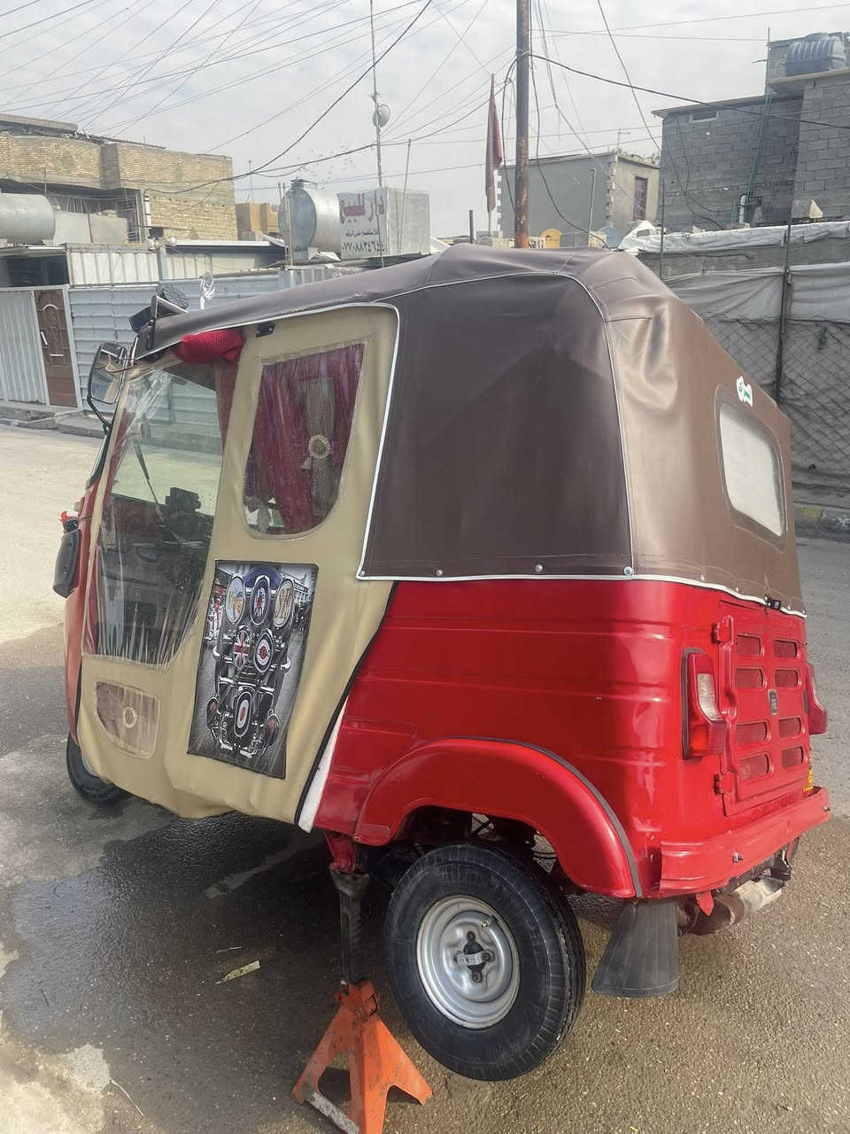 السلام عليكم تكتك موديل 2017اوراق المصطفى كاملة تكتك نضيفة وحلوة كدامك مصبوغة جمالية ע مضروبة ولا شيء للجمالية فقط تكتك كاملة مكملة مذب عليها ربع بوجهك للشارع دوشمة جديدة داش كام شادلها خلفي كهربائيات كاملة وشغاله مكينة٢٠ تكتك حلوة وخير مِہטּ الله سعرها ٣٥٠٠ وبيها مجال بسيط بغداد العبيدي حي الرئاسة  
***********
