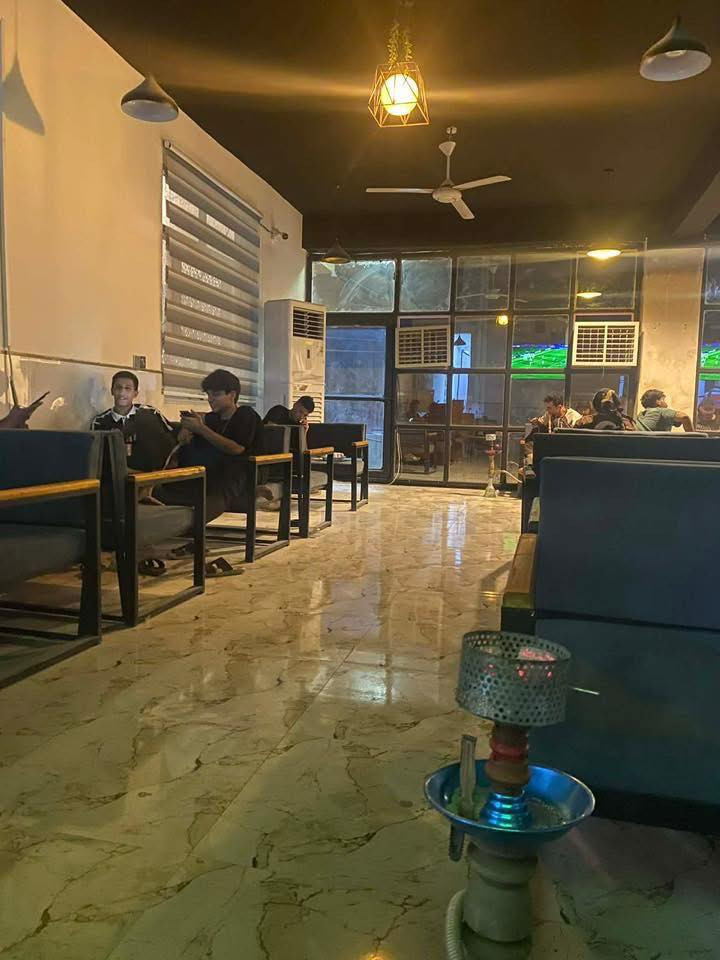 السلام عليكم شباب
الكوفي مستعجل على بيعتهة 
سعرهة بلاش بلنسبة للغراض البيهة 
السعر 15 مليون 
موقع الكوفي كربلاء حي الامام علي قرب اسواق برتقالة موقعة ركن بلفرع مال مدخل حي الكرار 
شغلهة بلزيارة خير من الله بلنسبة لموقعهة وجايك رمضان هم خير من الله 
الكوفي طابق ثاني مساحتهة 210 متر 
اجارهة 500 الف بلشهر 
المولدة امبيرية مفتوحة 250 الف بلشهر 
محتويات الكوفي 
مبردات عملاقة عدد 3 
اعلان ضوئي 2.5 متر 
الانارة مرتبهة مالتهة 
الجلسة عمل يدوي مسوي الوحدة 160 الف قبل شهرين عدد 40 جلسة ثنائية 
شاشات عدد 5 
سستم مشفر 
سستم كامرات كامل مربوط على الانترنيت مع منضومة انترنيت 
ميوزة بليارد 2 
مطبخ كامل مغلق مرتب جبس بورد 
النراكيل تقريبا الخشب 50 وطه تقريب 10 
عارضه عدد 1 
وبعد هواي شغلات 
الكوفي حاليا مافارغلهة لان عندي ضروف يعني تحتاج بس وكفة الكوفي وترجع تعيد شغلهة 
حاسبلك بس سعر الغراض لاتجي وتكلي هواي اذا تريد تفتح كوفي يحتاجلك اقل شي 20 مليون 
بس الشراي يتصل 
‭0773 493 1667‬
