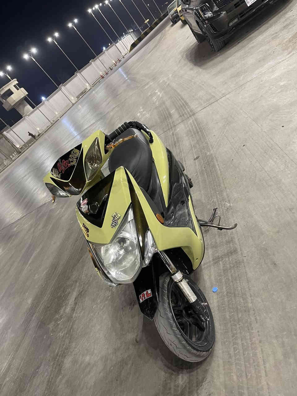 سلام عليكم سكنس لد حديث دراجه مزوده وكلشي كدام عينك دراجه تشك كاع شك شلعه ومعدل  دراجه كامله نكره سلف بكل وقت سعر 1250 وبيه مجال لطيبين مستعجل على بيعته مكاني اعظميه. ***********
