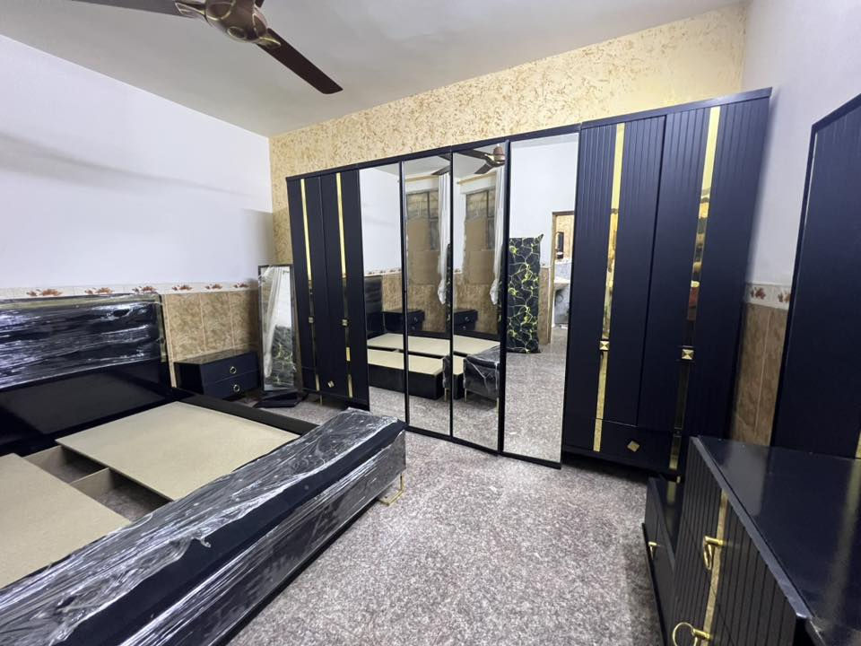 غرفه 8 قطع ب525 بيه مجال بسيط مستعجل على بيعته بيه أضرار بسيطه مكاني بغداد لامين ثانية 
***********
