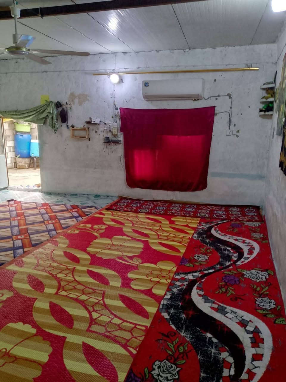 بيت البيع 👈 تجاوز 👉مساحته 150 متر واجها 10 ونزال 15 غرفه نوم وستقبال ومطبخ وحمام جبير حيل كراج حمام وتواليت الرضيه شتايكر وسكف سندويج كهرباء ماي سحب تانكي ماطول قريب ع شارع العام البيت العنوان بغداد منطقت بوب الشام  جاي من القوس ع يدك اليمنه يم الملعب مسافه 200 متر من شارع العام ريسي البيت 👈 السعر 15 وبي مجال👉 مايرهم قصد ولا مقدمه حاضر فلوسه البيت اليريد يشوف البيت مقطع فيديو يدخل علي خاص ادزله مقطع فيديو مال البيت مصوره من خارج ومن داخل اتصال برقمي او خاص عادي بي وقت ***********  واتساب👉
