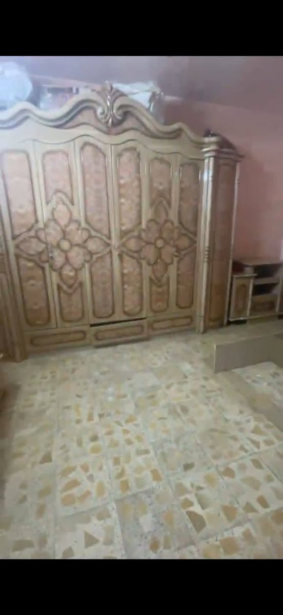 ب150 الف وبيها مجال ماليزي نضيفه مكاني بغداد حي الامين رقمي *********** تواصل وتساب وبلخدمه
