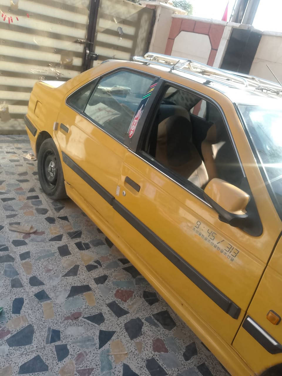 السلام عليكم بيجو بارص مديل 16 مكينه وكير خير من الله بيهه جاملغ خلفي بنيد تعبان بيهه بوربنين لمامي تعبان السعر 32بيهه مجال ***********
