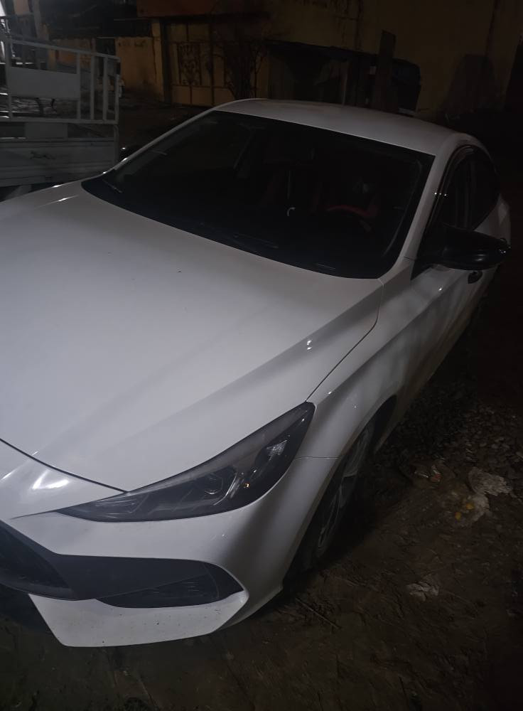 گێڕ عادی 
ڕەقەم سلێمانی 
١٢ هەزار ڕۆشتووە 
سەیارەکە جوانکاری کاملی بۆ کراوە
بەرگی تێگیراوە
گاعی کەی کیو دی  ئەسڵی تێکراوە

سەیارەیەکی تایبەت و ماڵی دۆستە. 

شوێن: سلێمانی 

سیعری  98$ و معامەلەیەکی برایانە. 

***********
***********
whatsapp السليمانية, العراق
