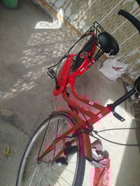 بسكل للبيع مديل 21 صر سبوع من خت سعر 150  07713656242