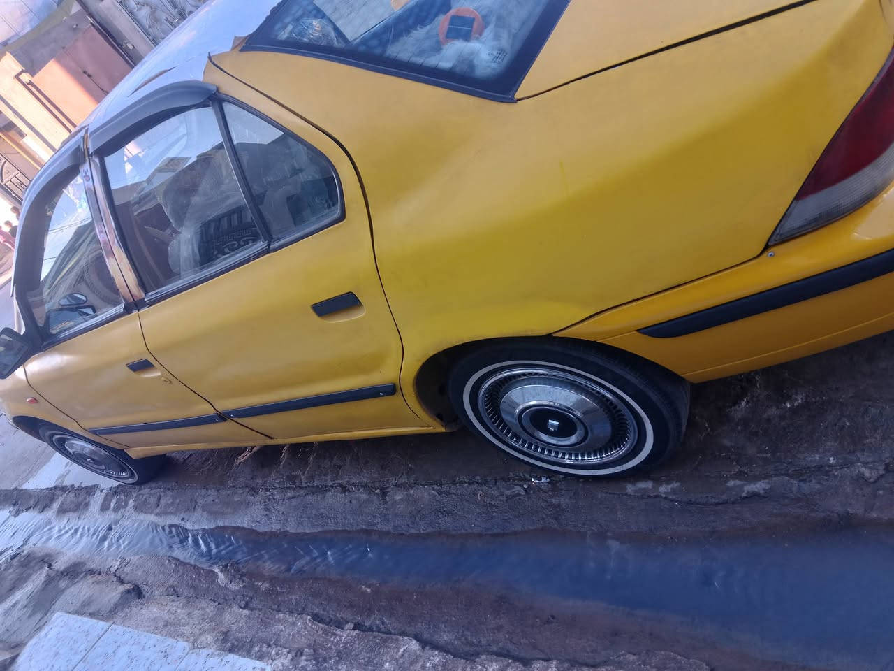 سمند 2011كير مكينه نضيفات شرط تحويل ثاني يوم سياره يحتاج صدر شويه تعبان وتايرات انزلك من احسابه كهربائيات كله شغاله قفل مركزي السعر25وبيه مجال ***********
