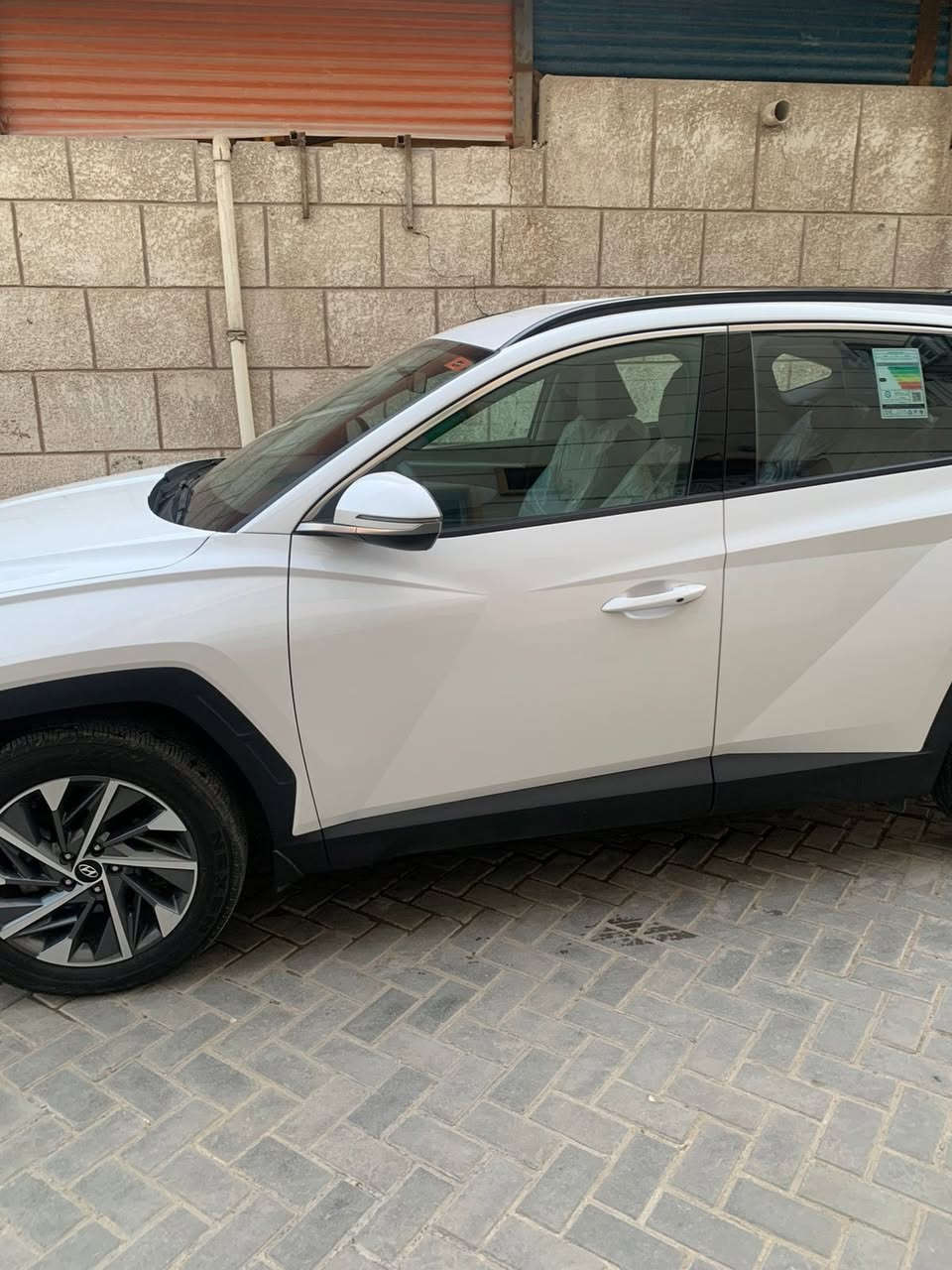 توسان خليجي موديل ٢٠٢٣ محرك ٢٠٠٠ ماشية ٥٢ الف رقم الهاتف ***********
