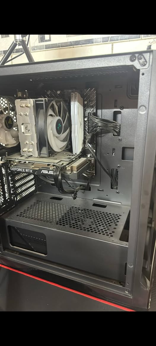 سلام عليكم تجميعه للبيع
Core i5 Gen 12

RAM: 16 GB 3200 t

Grafikkort: Asus RTX 3060 12G

mb: prime H610M asus

harddisk: SSD256G

hard2: HDD 1T

PS: 650w
مع شاشه حجم 24 
170 هيرتز 
يوبيس حجم 1500  بطاريات خمس دقايق 
كيبورد ريدراكون موس اصلي


**إذا كنت صاحب هذا الإعلان وتريد حذفه لأي سبب، رجاءا أرسل رسالة إلى الدعم الفني**