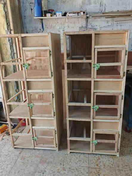 من رخصه ادمن متاح خانات ام 3 للبيع سعر 3 40 متوفر 3 لوكرات ارتفاع متر ونص عرض 60 نزال 50 رف دخل خشب ثقيل اوشغل امرتب عنوان العماره قادسيه رقم ***********
