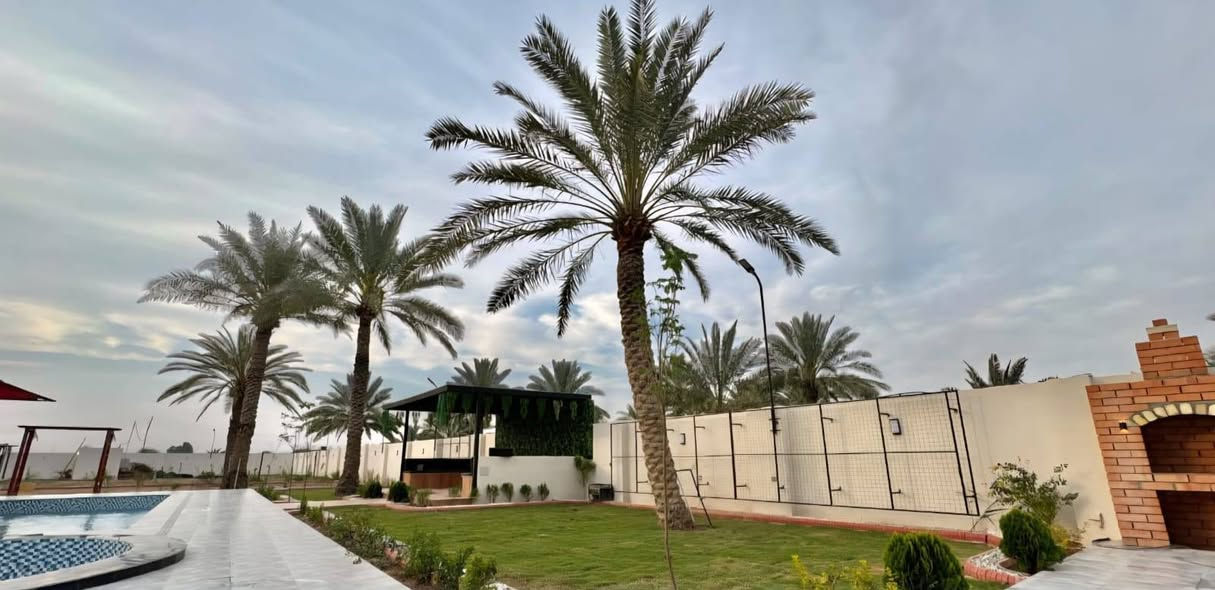 سلام عليكم
منتجع للبيع مؤثث بالكامل
الموقع صلاح الدين قضاء بلد بين مدخل ٣ و مدخل ٤
تفاصيل المنتجع
جنس عقار سند زراعي ٢٥
المساحه ٢٥٠٠ متر دونم
يحتوي على
كراج كبير
جلسات ععدد ٣
حدائق كبيره
صاله كبيره
غرفتين منام
مطبخ
صحيات داخليه وخارجيه
مسبح كبير ومسبح صغير
مولد بيركز
للاستفسار الاتصال على الأرقام التاليه
***********
***********
او مراجعة مكتب التمار للعقار الواقع شارع المحطه محلات الحاج عدنان

