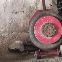 جك هواء استعمال قليل يشيل وزن 3 طن نضيف السعر 60. للاتصال 07725271429