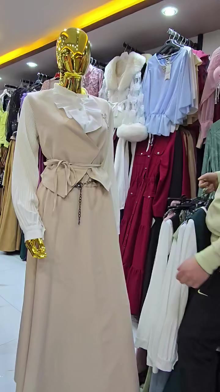 وصلنا اليووووم الطقم الترند للصباية المديل التركي💞💞
         نقطة وبيوصلك السعر مع التفاصيل بأحلا قطعة🫡

     طقم صبايا نسائي ٣ قطع بقطعة وحدة ⚘️⚘️⚘️
       متوفر ٥ ألوان ومقاسات طبعآ القطعة جدا اناقة😁☺️

     العنوان #سوريا #أدلب #الدانا #شارع_المولات💫💥💫
        رويال مول الدانا Royal Mall  صالة أزياء المطر    💞💗


**إذا كنت صاحب هذا الإعلان وتريد حذفه لأي سبب، رجاءا أرسل رسالة إلى الدعم الفني**