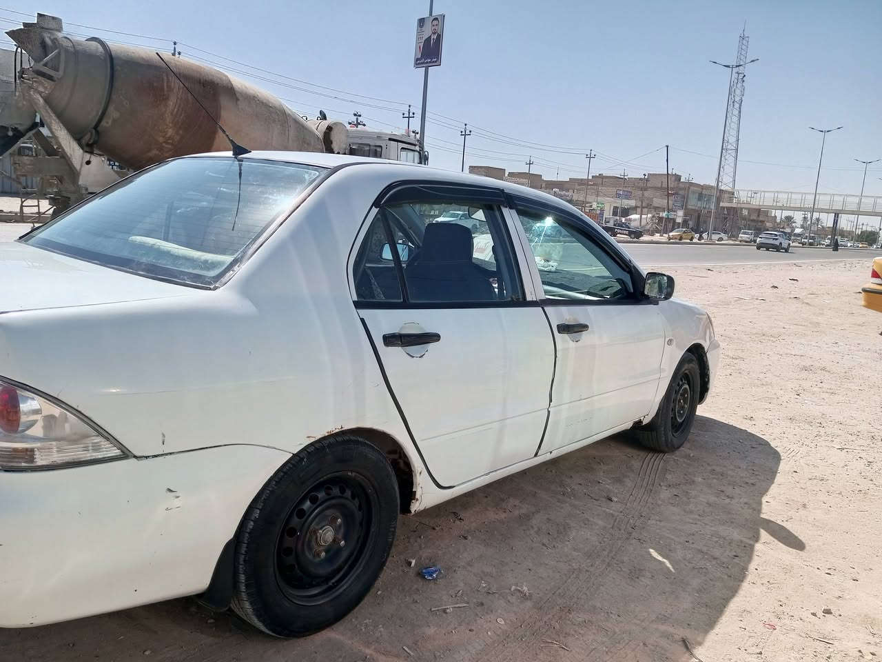 مسبوشي لانسر جاهزة من كلشي مكانه ديوانيه شاميه سعره 48 محرك كير تبريد ثلج حداديه غرف  كهربائية بيه ضربه جنطة صبغ عام 2013 موديل ***********
