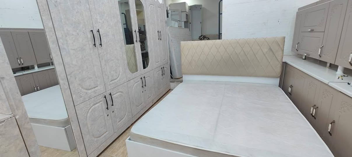 ژووری نوستنی تورکی دەستکرد پاڵۆن پرێسی تورکی
رۆر جوان و پاک و تازەیە
بەتازەیی سعرێکی زۆری پێدراوە
ئێستا بەسعرێکی زۆر هەرزان و گونجاو ئەیفرۆشین
نوستنەکە پێکهاتوە لە
(کانتۆری شەش تاک کە دوو تاک دوو تاک جیا ئەکرێتەوە جێگای جل و نوێنیش ئەبێت و سیسەمێکی تایبەت و 
دۆشەکێکی زۆر باش و مێزتەوالێتی زۆر جوان و تاکێکی بەرز کە ناوی کامل ڕەفەیە و دانیشتنی بەردەم مێزتەوالێد و دوو کۆمێدی لەگەڵە)
ناونیشان /سلێمانی کانی سپیکە خوارمزگەوتی تەبایی بەرامبرمارکێتی کەوێ
بۆ کڕین  ***********
Viber &Whatsapp
