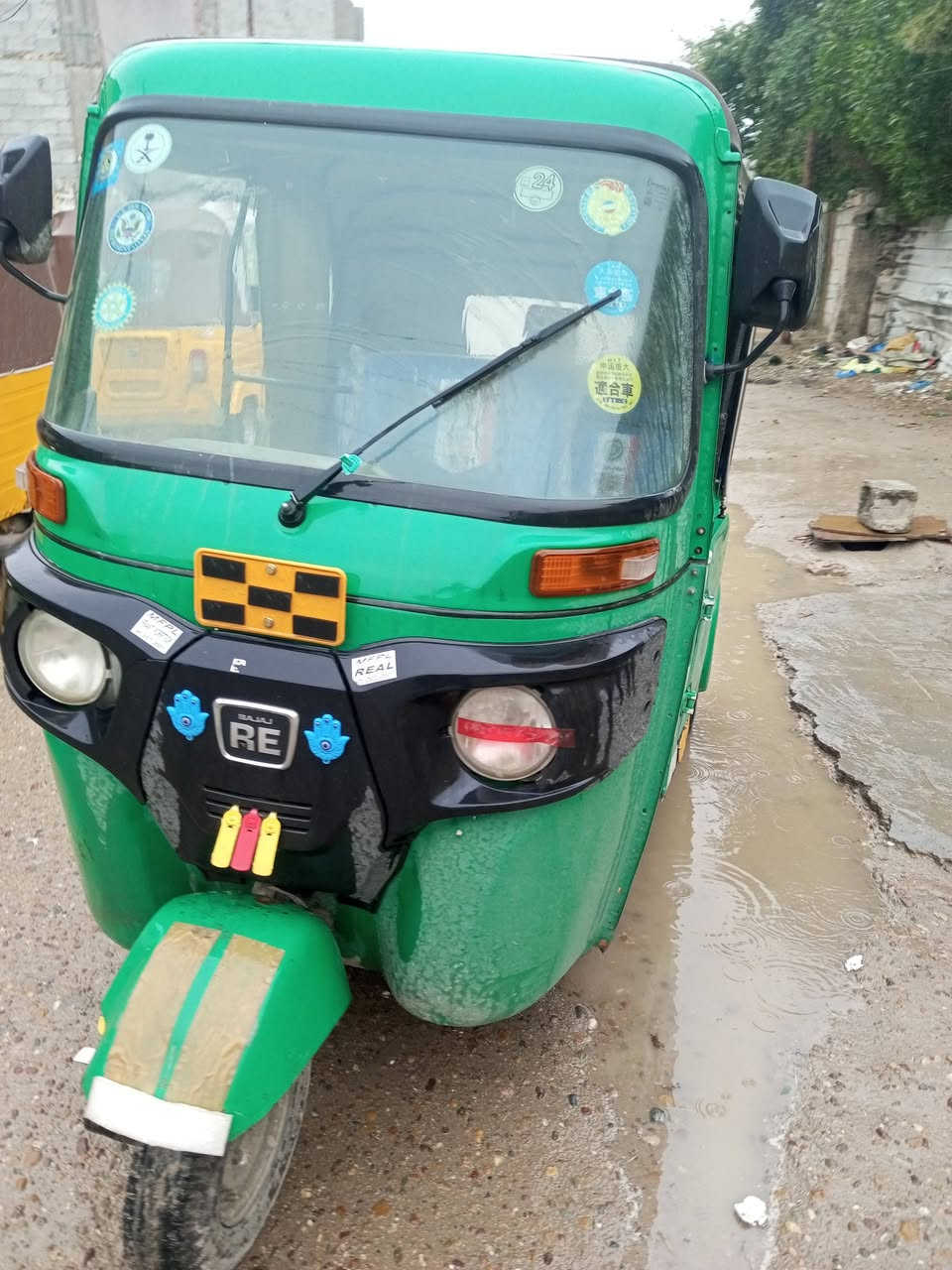 السلام عليكم حبايب تكتك موديل 22شهر10مال جناي اوراق غبور القلم/سعر 6/200وبيه مجال العنوان ابو غريب ***********
