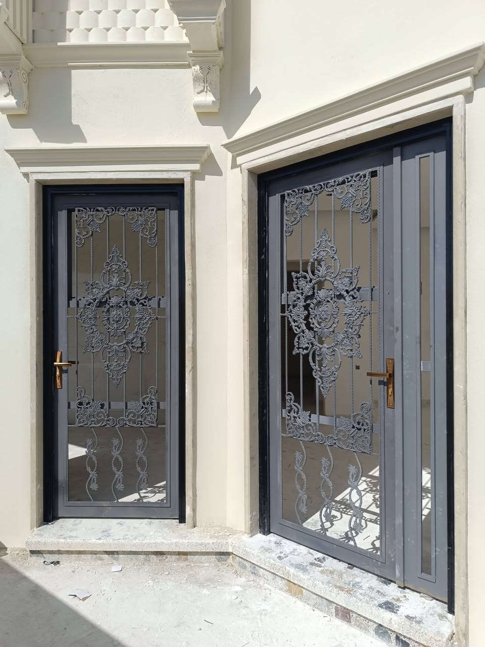 حداده الاخوين لعمل الابواب وشبابيك والسقايف وصندويج بنر صناعه الكرامه قرب ساحه بغداد اتصل وتدلل ***********///***********
