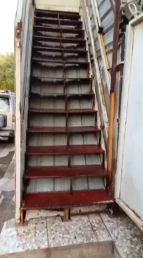 السلام عليكم مشتمل للايجار طابق ثاني حي القاهره للتواصل ***********
