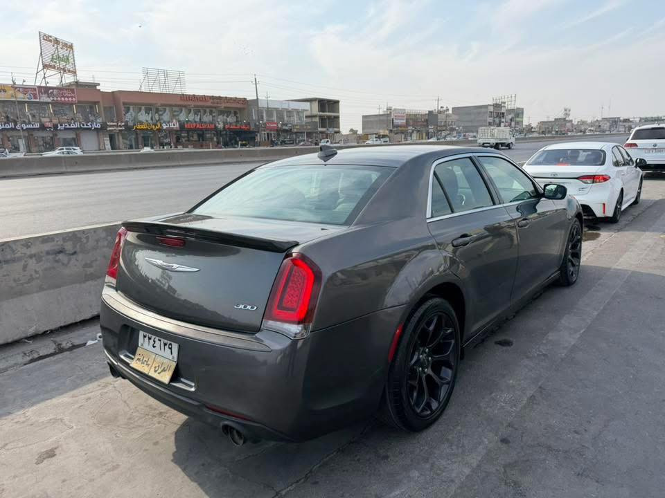 السلام عليكم 
للبيع او مراوس با الجيب الشكل الجديد 
كرايسلر اوباما .

تو ويل

الموديل :2019 . 

العداد : 25 ميل وظع شركة 

المحرك : 3.6L . V6 .

الرقم : سليمانية )

المواصفات :
 
* ⁠مصابيح اماميه زينون .

* ⁠ويل قياس 20 انج عنكبوت .

* ⁠مقاعد جلد .

* ⁠مقاعد السائق كهرباء  .

* ⁠مثبت سرعه .

* ⁠كامره خلفيه .

* ⁠مرايا متحسسه للاضاءه العاليه .

* شاشه جبيره .

* ⁠السياره⁠ بجم عريض 
بدون حادث جاملغ الخلفي تخريب فقط
صور مرفقة
 ⁠للاستفار اكثر
السعر 255 
شكرا
***********
