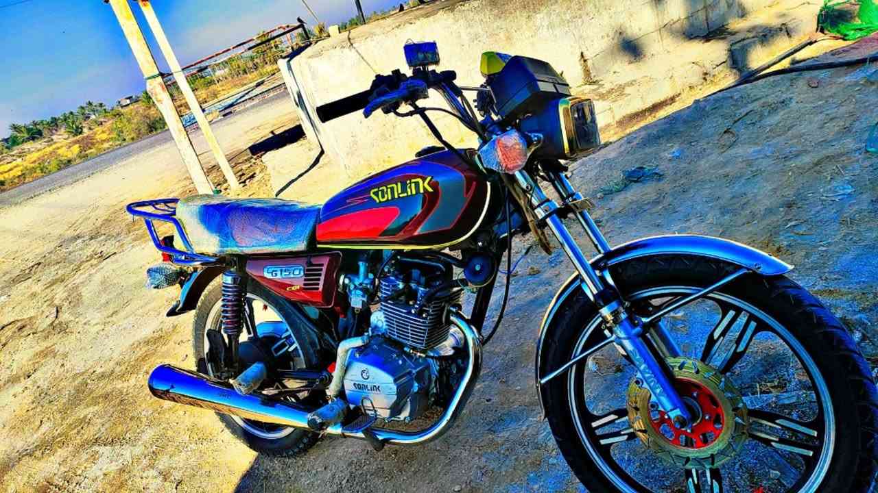 السلام عليكم دراجه سيفان للبيع موديل 23 خير من الله بيها شلعة تشك الكاع مواصفات كاملة كهربائيات كلها شغاله محرك مفتوح مره وحده عوزها تاير امامي فقط بيه سيم طاك السعر خاص لان مابيه حيل اضل سؤال وجواب مكاني اللطيفية جسر السابع رقمي ***********...
