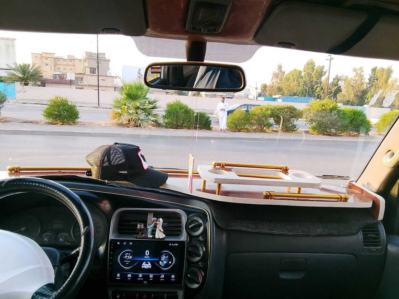 السلام عليكم شلونكم عيني هاي كيا للبيع بدون اي ضرر موديل 2009 تحويل فقط***********
