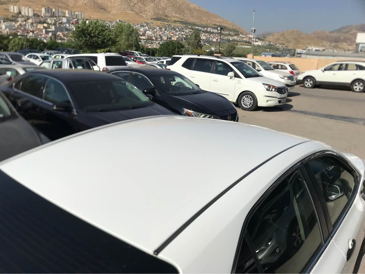 كامرى ٢٠١٨
٢٢٤،٠٠٠ كم
٣ قطعه صبغ (جملوق و بولند و ده رگه هـ)
١ تعديل 
١ شاصي گرتيه 
گير و مكينه تحويل صافي 
غرامات ٦٠٠ هزار
پره شوت سيسته م 
اربيل
$16000
*********** دهوك, العراق
