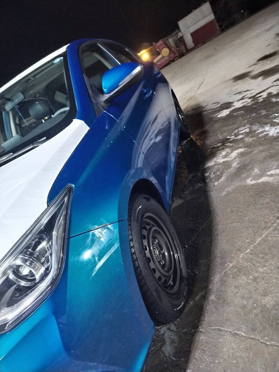 السلام عليكم شانجان ايل سفن موديل 22 مكفولة كفالة عامة السعر 88 مكاني بغداد زيونة شارع المحاربين داخل الضمان وحرة باسمي وهذا رقمي ***********
