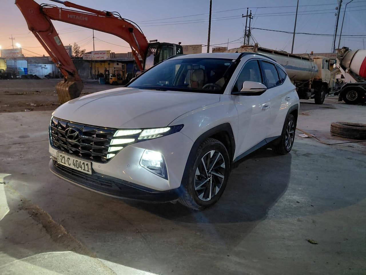 توسان خليجي موديل 24 فؤل موصفات عدا البنورما معروفه موصفاته مكفوله مجرد شخط بالجاملغ صبع 
  رقم سليمانيه بااسمي مكانها واسط العزيزية للاستفسار الاتصال
*********** گ
