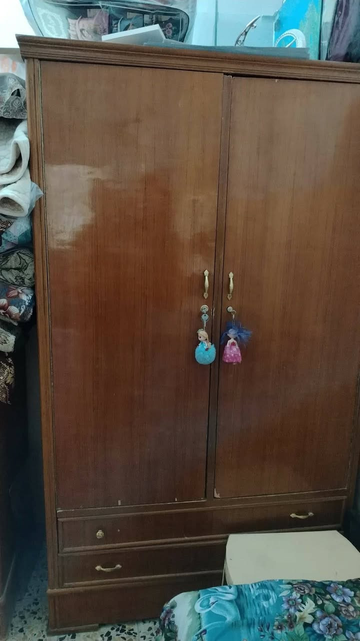 العربانه سعره 20 وابيه محال والكنتور ابو ا6 سعره250 وابي محال والكنتور ابو بابين تسكام من الزين 90 وبها مجال  والتخم ديوان البيجي سعره110 وايي محال والبوفية سعره150 وابي مجاال. مكانهن الغرض نجف ميز البلازمة سعره ب30 وابيه مجال. والقفص سعره100 وايي مجال واللاصغي القفص سعره 20  وابيه مجال  والتخم بيجي 130 وبهيم مجال


**إذا كنت صاحب هذا الإعلان وتريد حذفه لأي سبب، رجاءا أرسل رسالة إلى الدعم الفني**