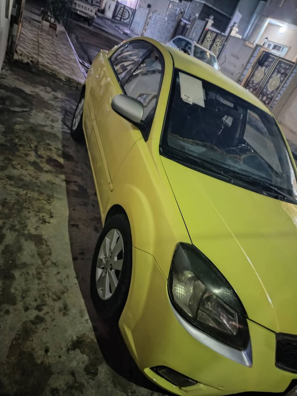 السلم وعليكم كيه ريو2011ضرر. راس المصطره وتاقيطات مال تكسي محرك بي بخار  كيره شرط طخم جديد رقم نينوى تريد وكال تريد تحويل كبون بانزين موجودالسعر 105 رقم الهاتف ***********
