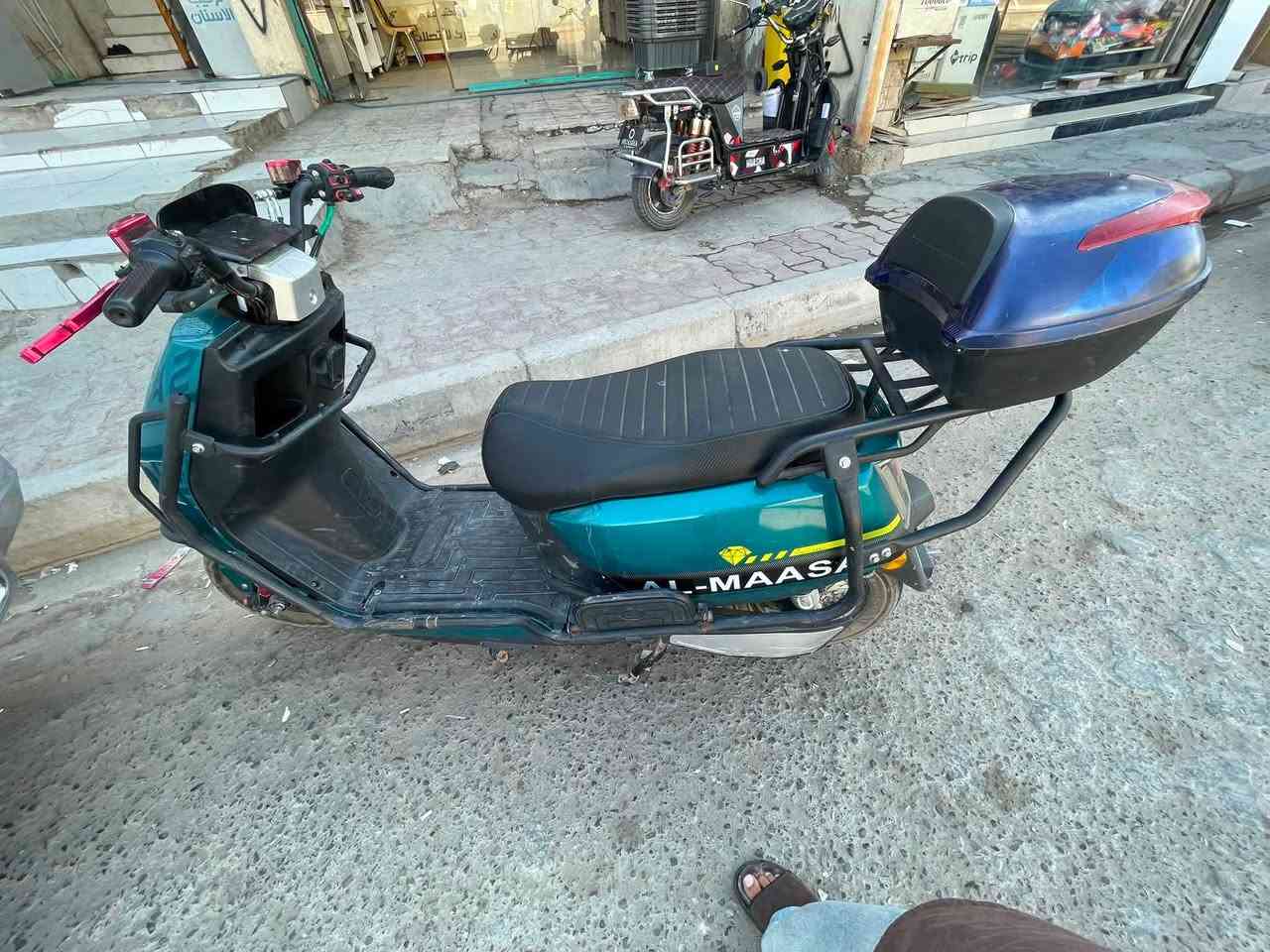 دراجه ماسه بعده جديده نضافه كدامك بل صوره بطاريه كلهن ١٠ كلهن يقرن ١٠ عله فحص عله فحص تاخذ دراجه  دراجه وصخه لا مغسول ولا كلشي عله حطتها عارضه الك 
سعر 520 الف 
توصل بس وتساب عله هذا رقم 
***********

