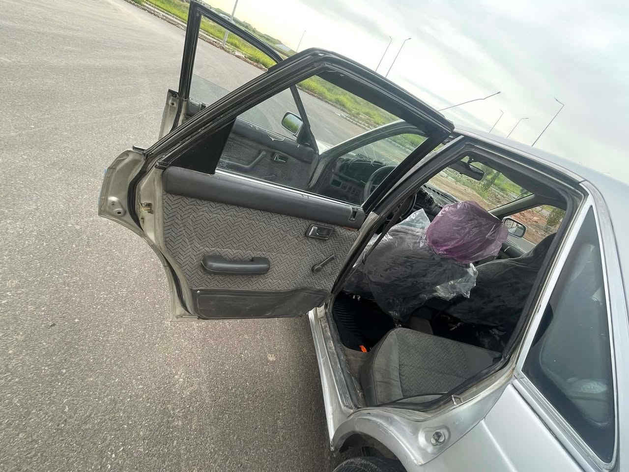 مازدەی ٦٢٦مەکینە ٨کابرێتە گیرو مەکینە بەشەرت سەنەوی نوئ تا٢٠٣٠مۆدیل ١٩٩٠فول حادی نرخ ٢٩مەجالئکی برایانە لەواتسئاپ پیوەندی بکەن***********
