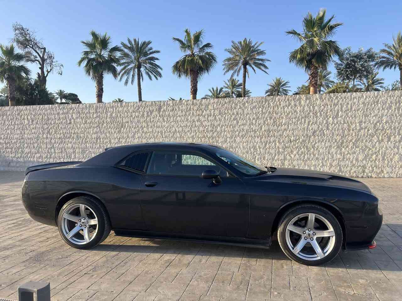 السلام عليكم
دوج جالنجر Sxt موديل 2016 تو ويل
ماشية 85 ألف
 رقم بغداد الجديد بأسمي  شرط التحويل

المواصفات:
شاشه كبيره
بصمة تشغيل وبصمة ابواب
تشغيل عن بعد
مانع تزحلق
زارعلة عدسات لايت  ب ٥٥٠ الف 
كير ومحرك مكفولات بلاديات

ادامة كاملة لمنظومة الاحتراق
السياره كاملة مناقصة شي

حادثها قطعتين صبغ جاملغ وبنيد
ولجاملغ الخلفي  بارد بس شغلة جان ممرتب ونصبغ
يعني ٣ قطع صبغ

سونارين موجودة ناشرة موضلحك كلشي
وصور الحادث هم ناشرة

السعر : 138  وبية مجال بسيط للشراي يجي يشوف ويدلل
وسعر بل نسبة لنظافتها يعتبر كلش مناسب ما تتقارن بل مرعبلات 
بل عافية عل تكون من نصيبية

مكان السياره /  بغداد العامرية 

للاستفسار /  ***********
                  ***********
