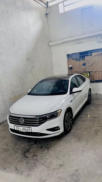 3VWC57BU4KM086675رقم شانسي jetta2019 بو فروشتن 07509209696